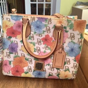 Dooney & Bourke Flower Tote style bag